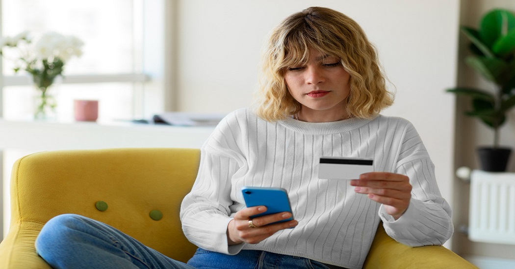 credit card riskier than a borrow loans from lender